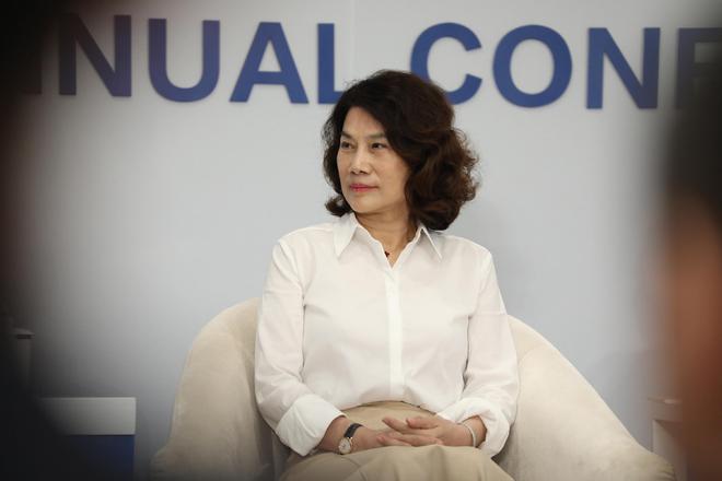 三点钟给员工发通知董明珠别太离谱凯发k8吃饭只去用格力的餐厅半夜(图1)